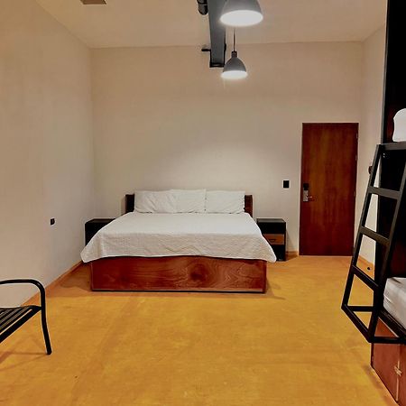 Caleta Hostel Rooftop & Pool Cancún Eksteriør bilde