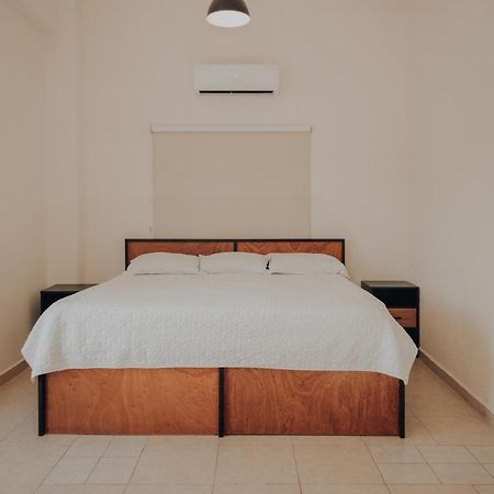 Caleta Hostel Rooftop & Pool Cancún Eksteriør bilde