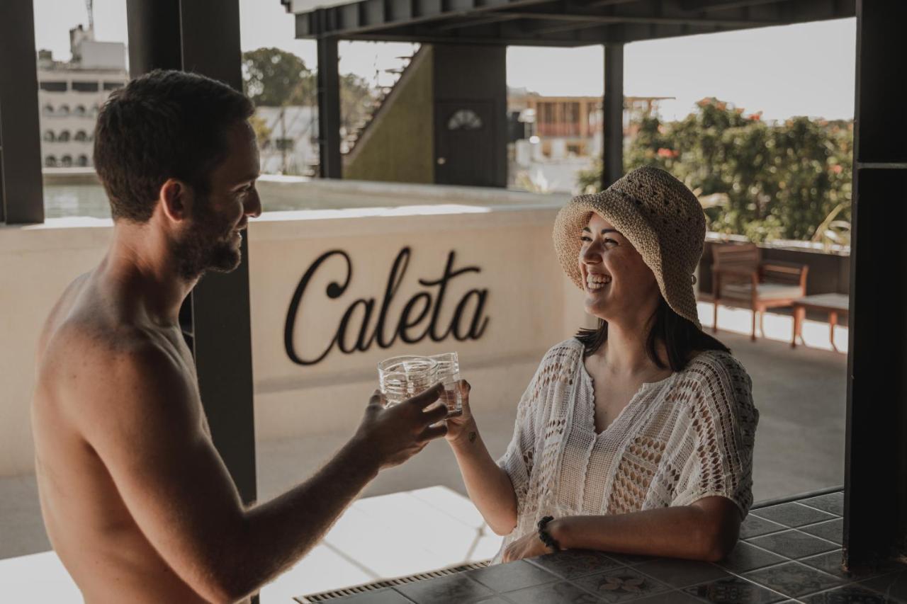 Caleta Hostel Rooftop & Pool Cancún Eksteriør bilde