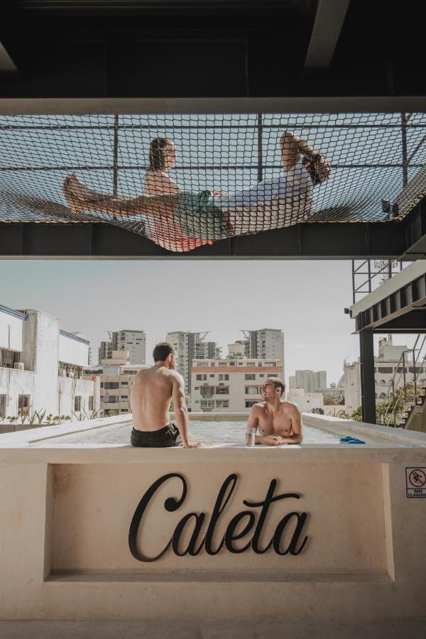 Caleta Hostel Rooftop & Pool Cancún Eksteriør bilde